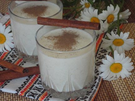 Грушево-имбирный смузи с корицей