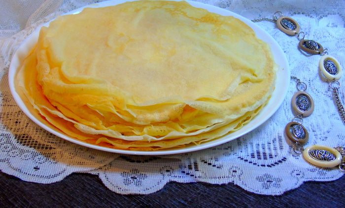 Блины на двух видах молока