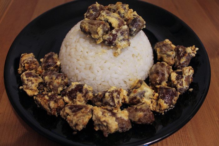 Куриные сердечки, тушеные в сметане