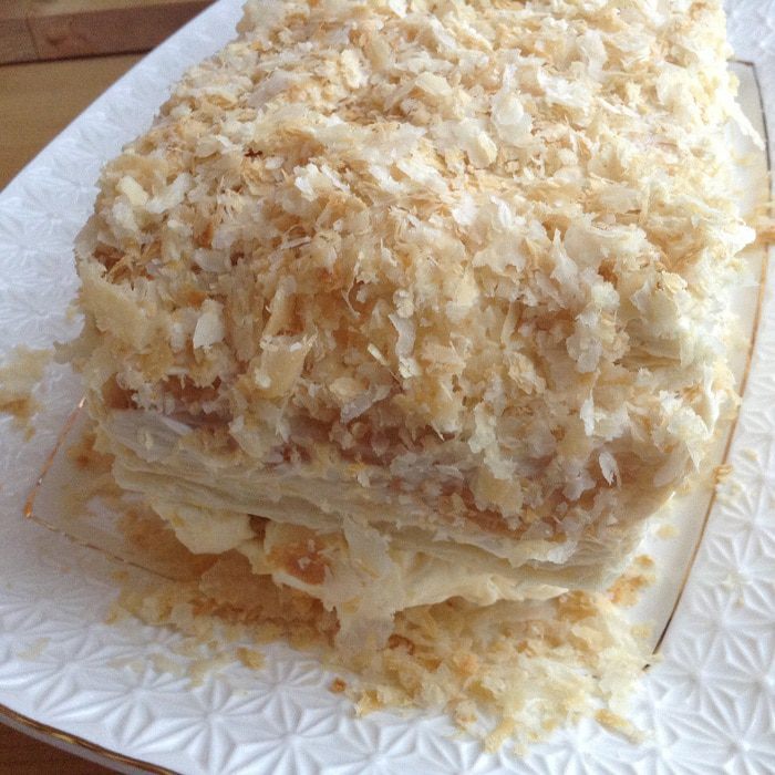 Торт "Наполеон" в виде полена