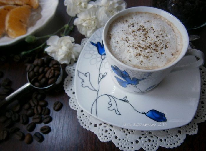 Кофе со сгущенным молоком и кориандром