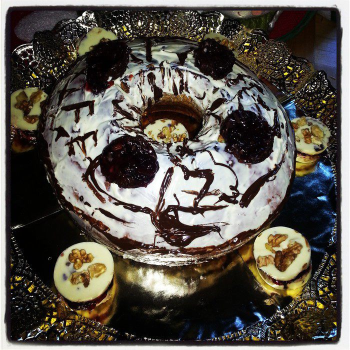 Бисквит шоколадно-ореховый