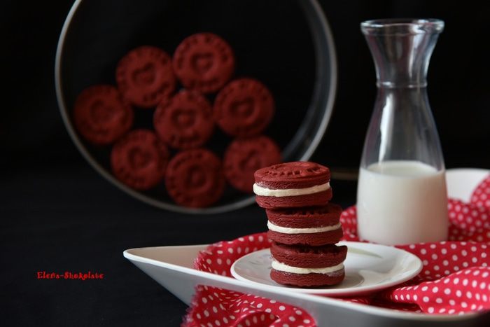 Печенье-сэндвич "Красный бархат" 