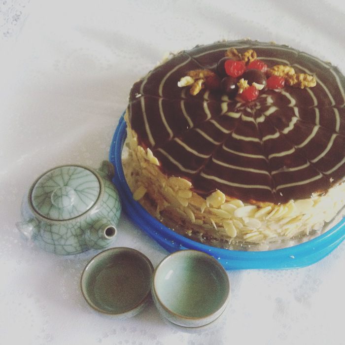 По мотивам "Эстерхази" Карла Шумахера