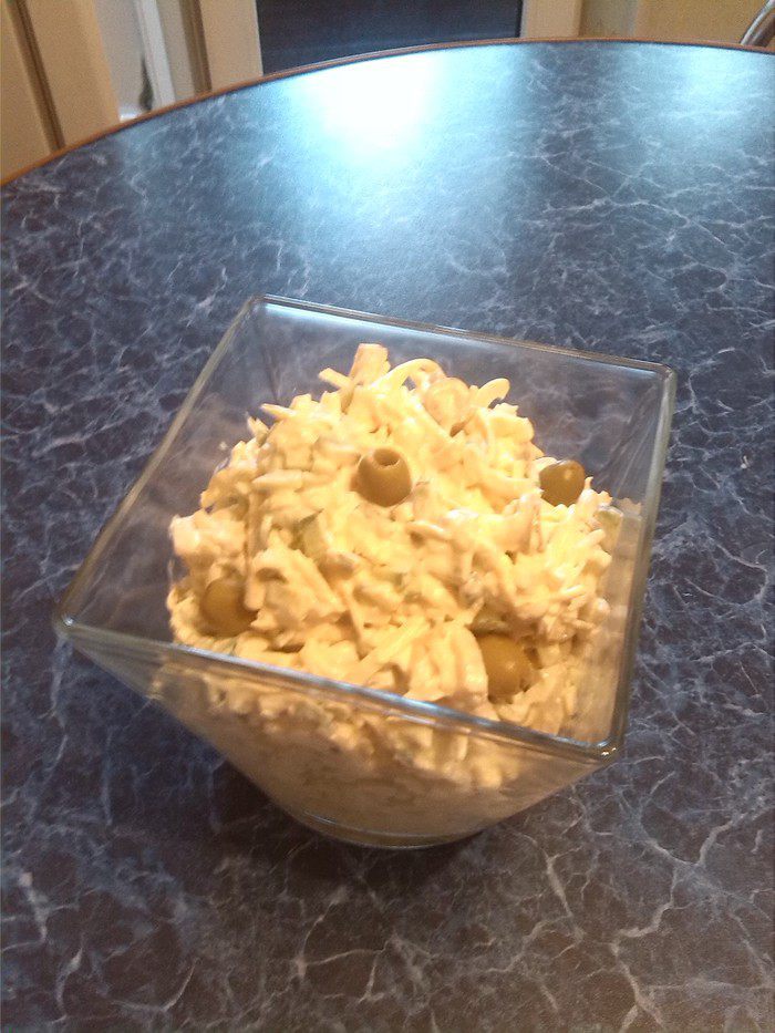 Салат с кальмарами