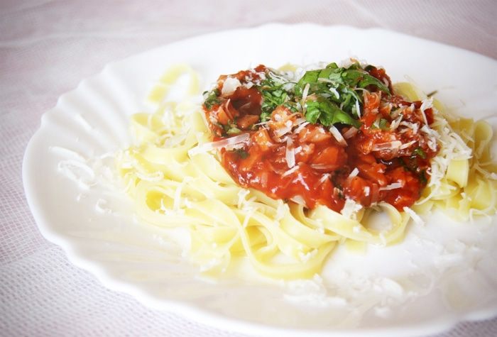 Паста с томатным соусом