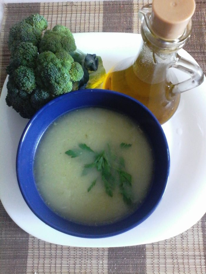 Греческий суп-пюре с брокколи
