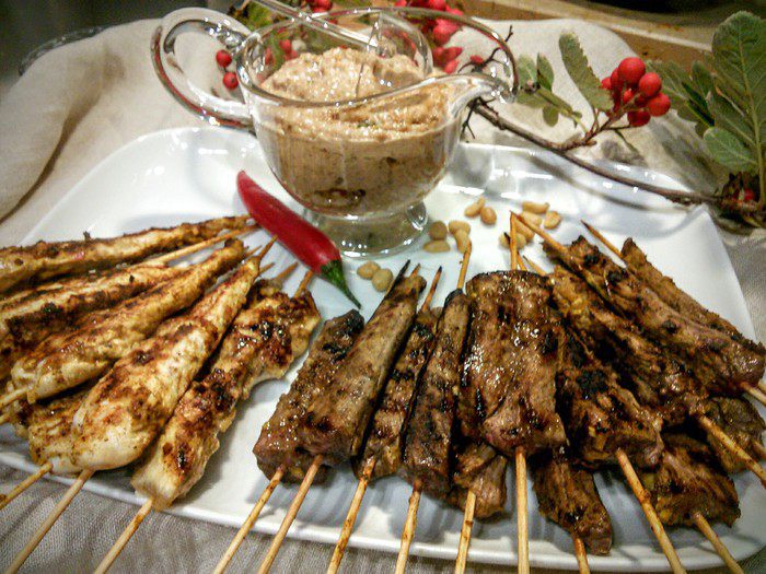 Сате с арахисовой пастой 