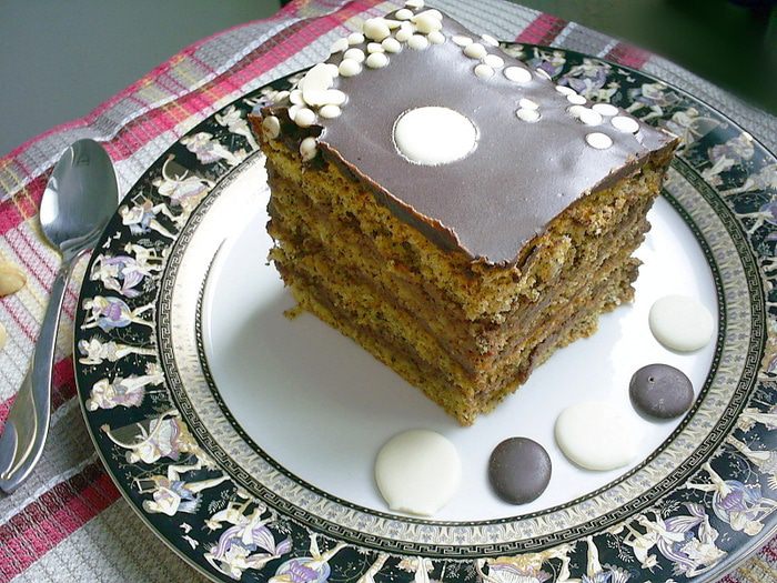 Орехово-шоколадный торт