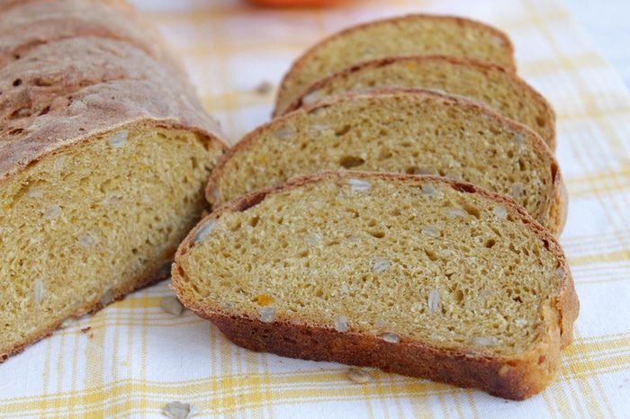 Пшенично-ржаной хлеб с тыквой