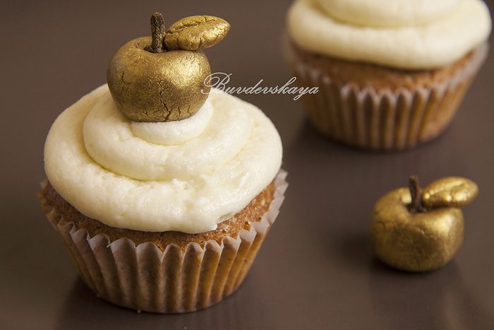 Капкейки с сюрпризом "Райское яблочко"