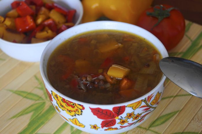 Суп с чечевицей и болгарским перцем