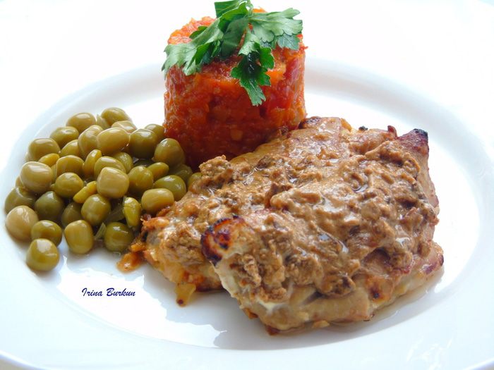 Свинина "Фламбе" с соусом из красного вина