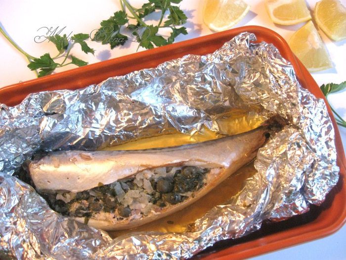 Скумбрия, запеченная на решетке