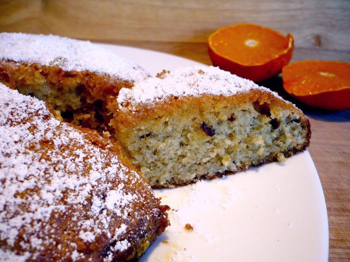 Апельсиновый пирог с белым шоколадом и клюквой