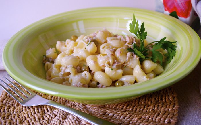 Макароны с тунцовым соусом 