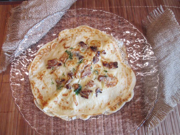 Заварные блины с грибным припеком