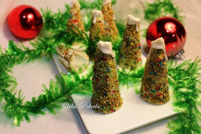 Новогодние пирожные "Ёлочки" с начинкой