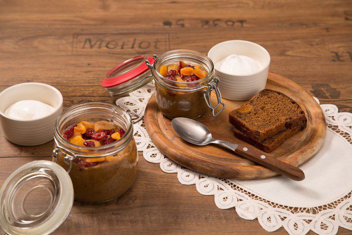 Десертный хлебный суп с кремом