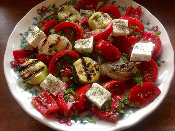 Гриль салат