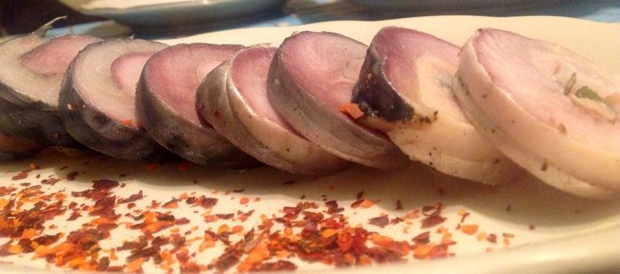 Рулеты из соленой скумбрии домашнего приготовления