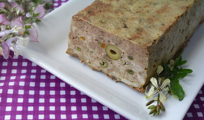 Мясной террин с куриной печенью