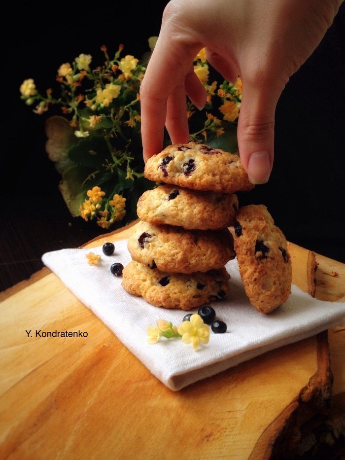Печенье с черникой
