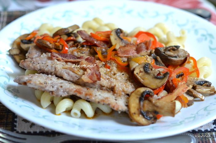 Телятина скалопини с грибами