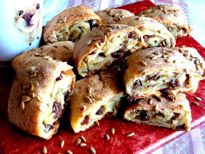 Творожный рулет с безейной прослойкой