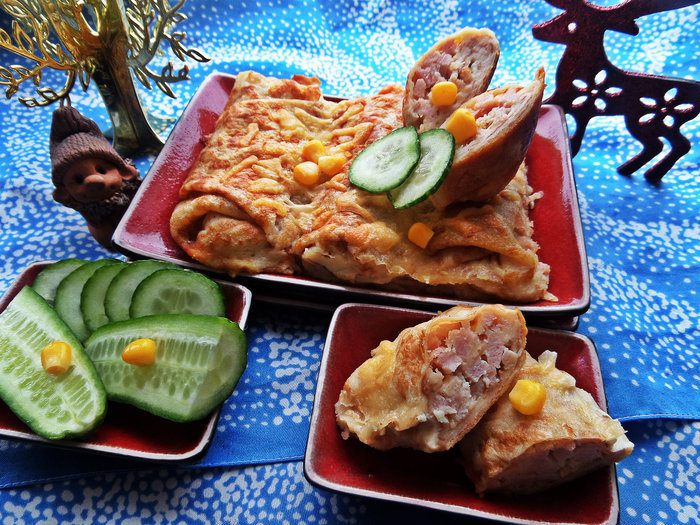 Блины с ветчиной, запечённые под сыром