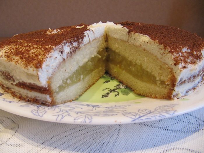 Яблочный торт-пирог с корицей