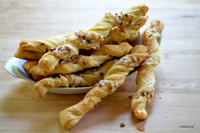 Масляные ореховые палочки