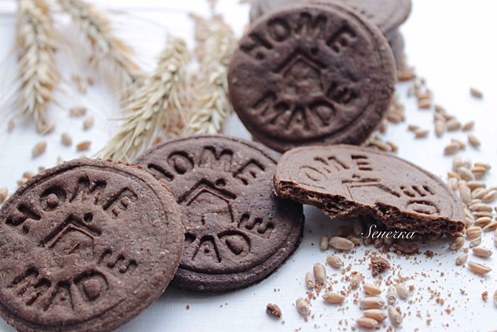 Цельнозерновое печенье с кэробом