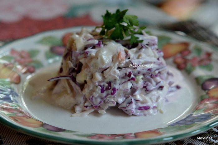 Красно-зеленый капустный салат