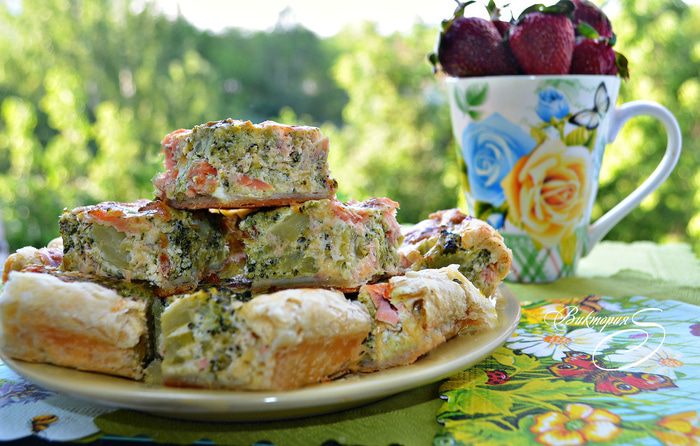 Пирог с брокколи и горбушей