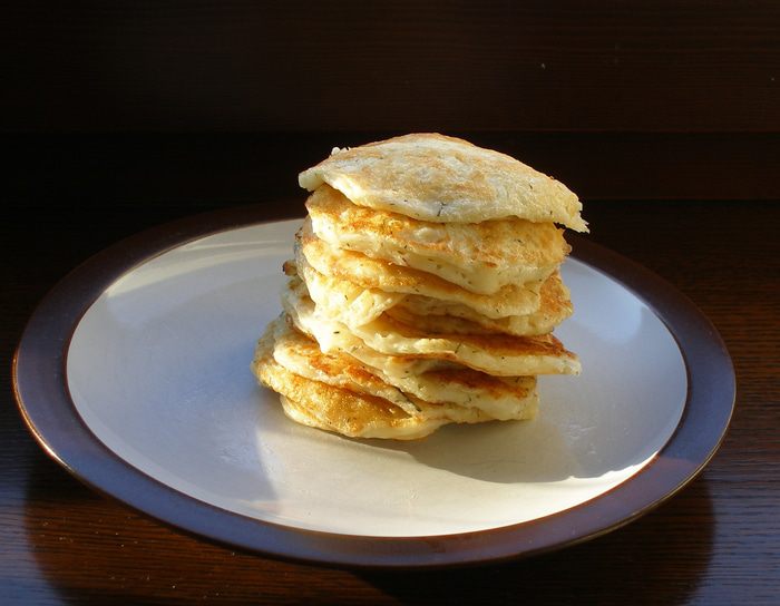 Оладьи луковые на кефире