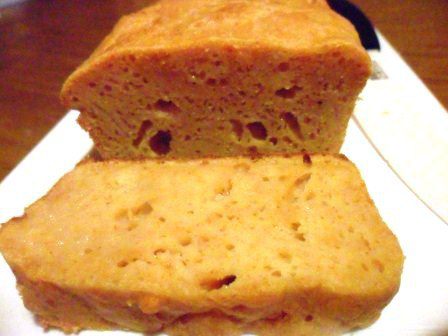 Кукурузный кекс с сыром и паприкой