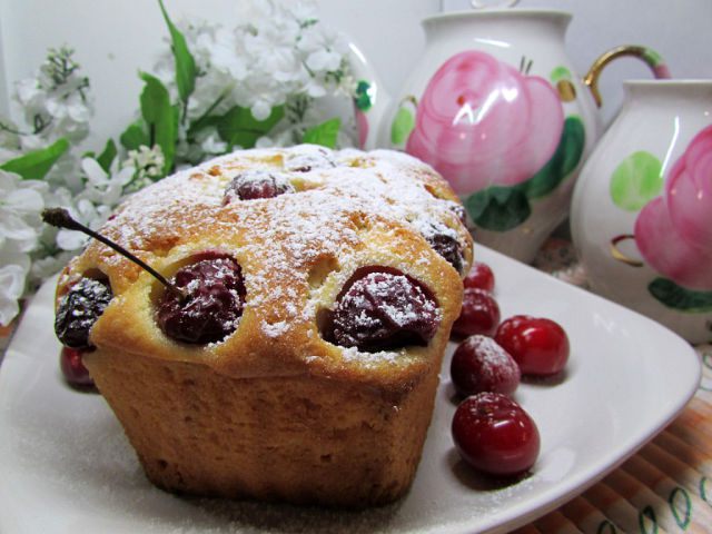 Кекс с вишней
