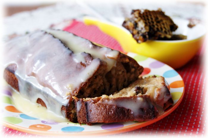 Медовый кекс (леках) под карамельным соусом