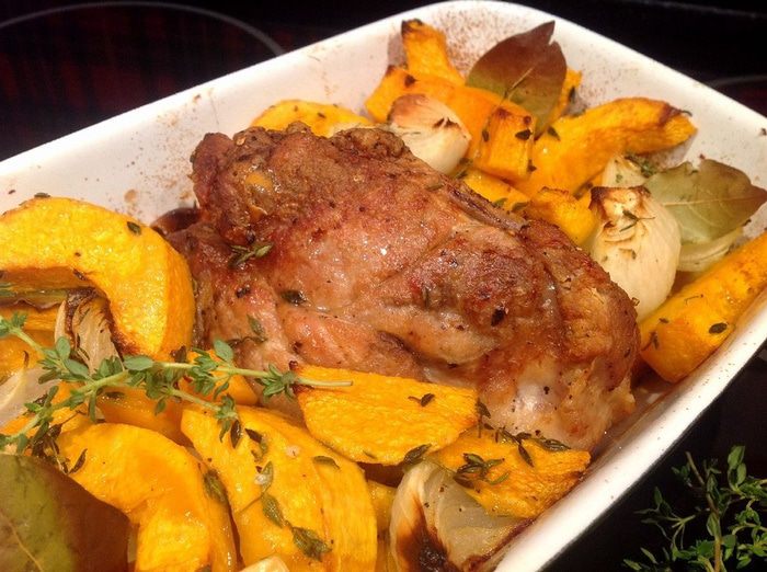 Свинина с тыквой и пряными травами