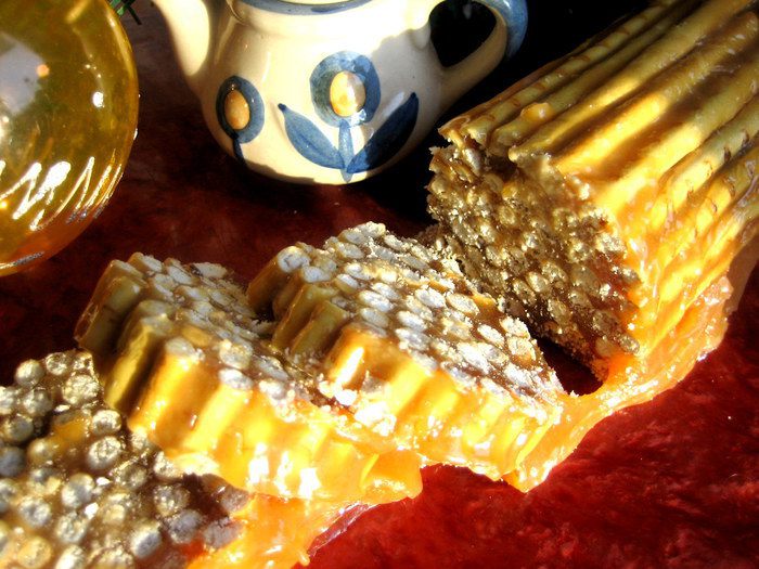 Карамельное "полено" из соломки