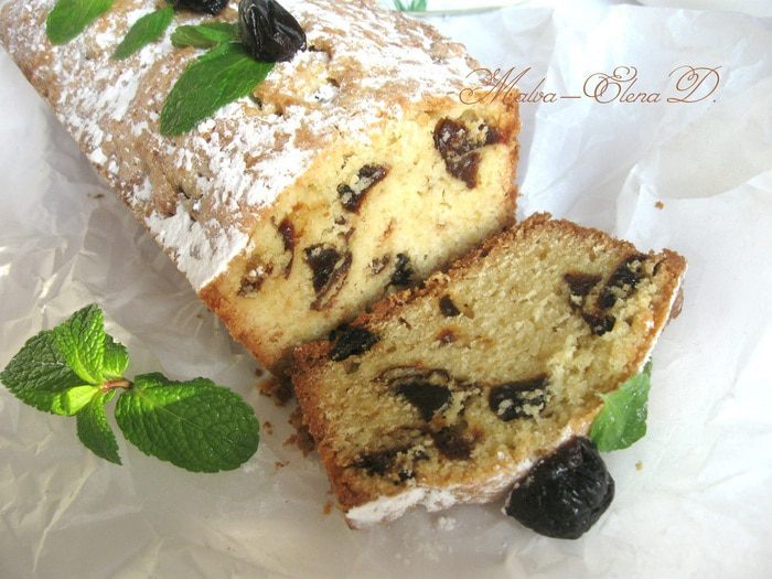 Кекс с черносливом