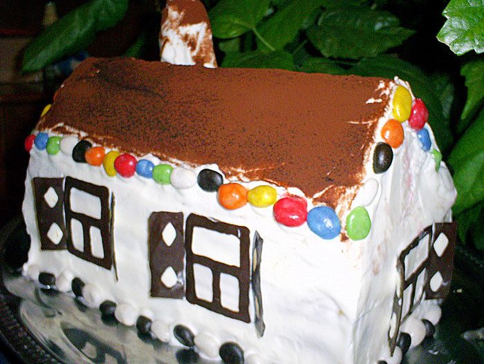 Торт "Нарядная избушка"