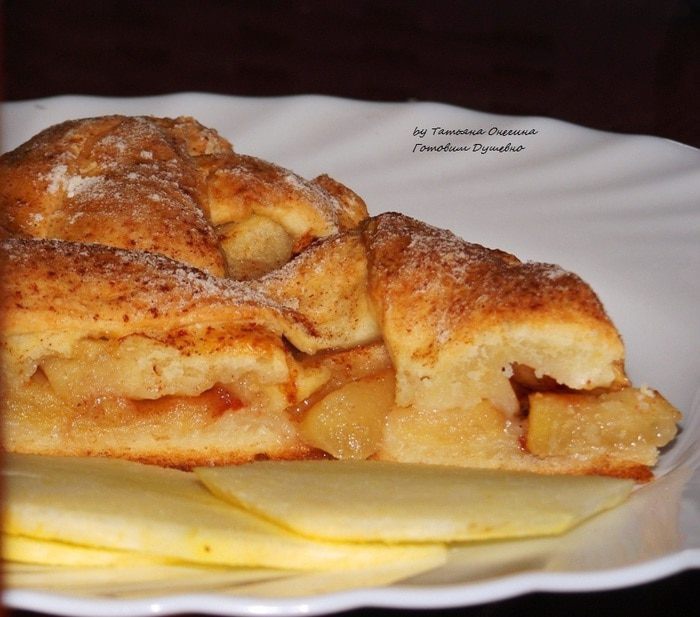 Яблочный пирог