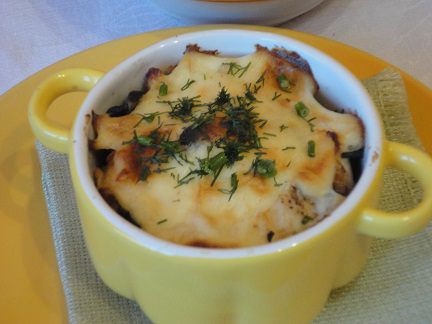 Жюльен из курицы с маслинами