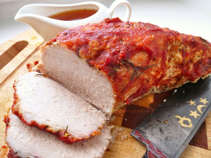 Запеченная свинина в томатной глазури