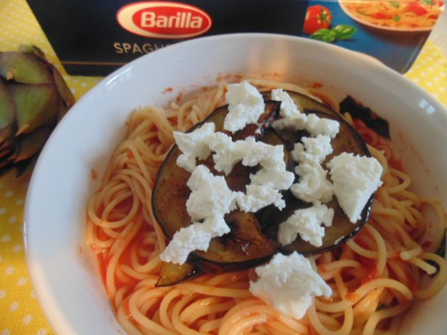 Спагетти  "Алла Норма" с баклажанами