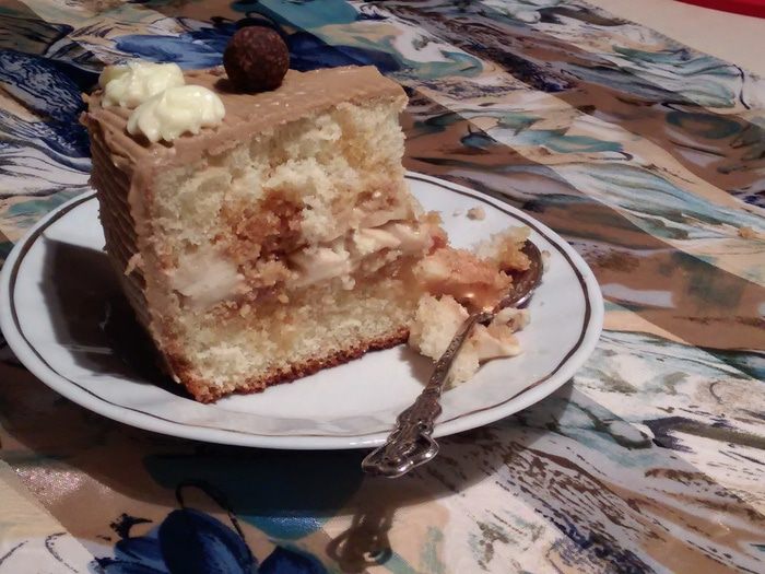 Торт с муссом крем-брюле из мороженого ко дню святых Петра и Февронии 