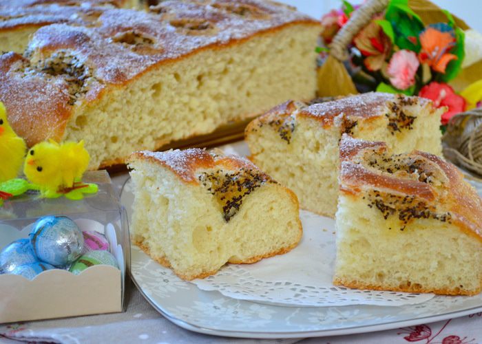 Дрожжевой масляный пирог с маком