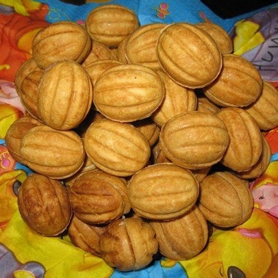 Домашние орешки с сгущенкой